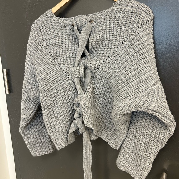 Blue Blush M slight crop woven back chunky we’ve sweater in excellent used cond - Picture 8 of 12